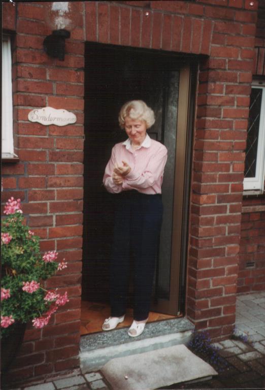 Meine Mutter Elisabeth Sondermann.